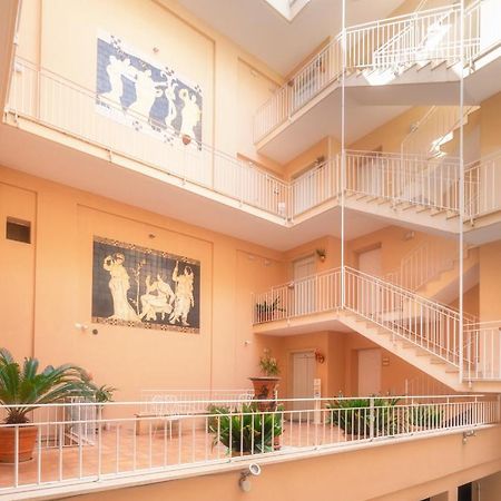 Palazzo Leo Suite And Apartment Lecce Exterior photo