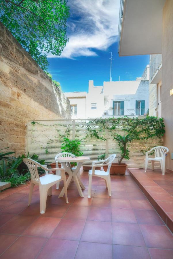 Palazzo Leo Suite And Apartment Lecce Exterior photo